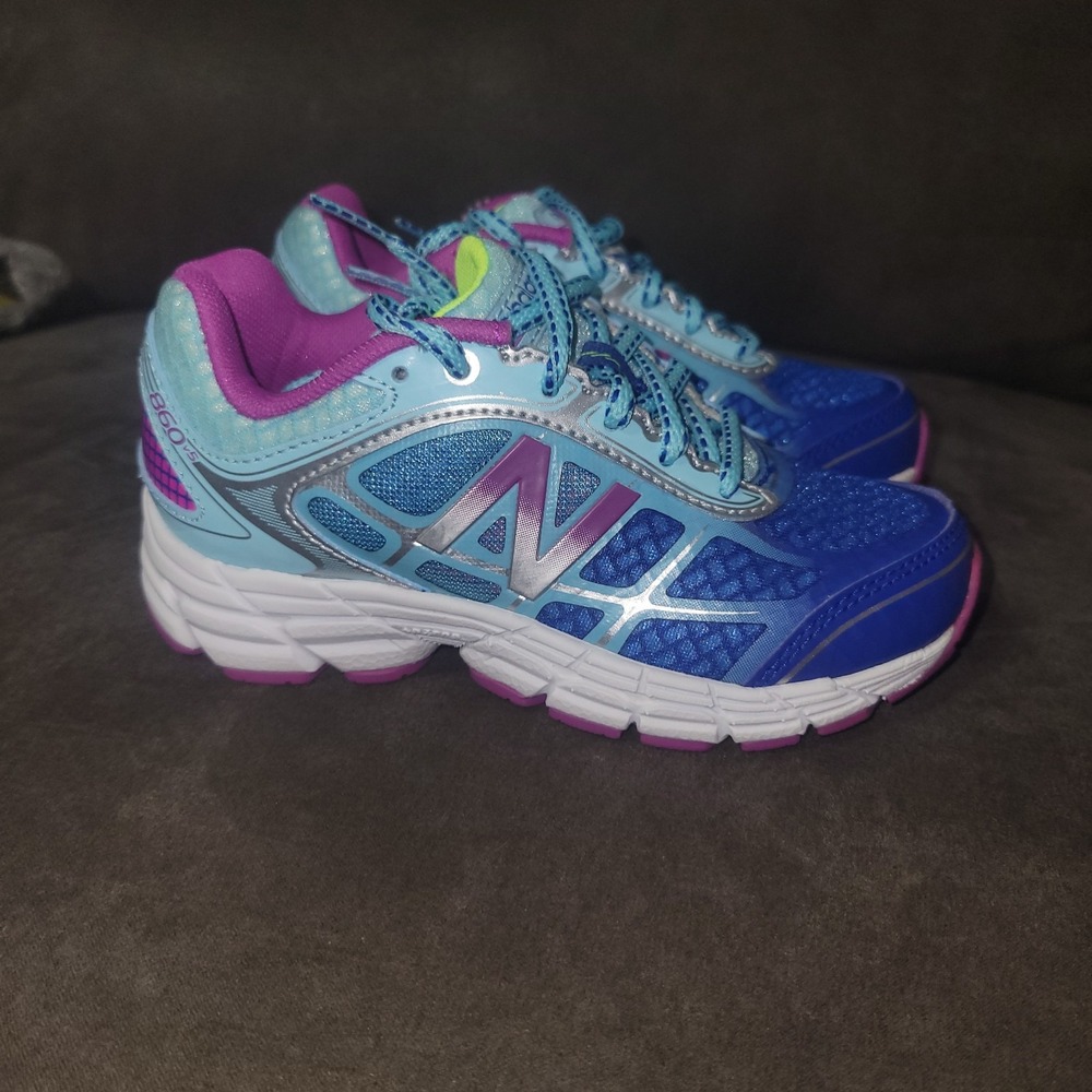 New Balance 860 V5 Youth Girls Sneakers Shoes Size 10.5 NWOT